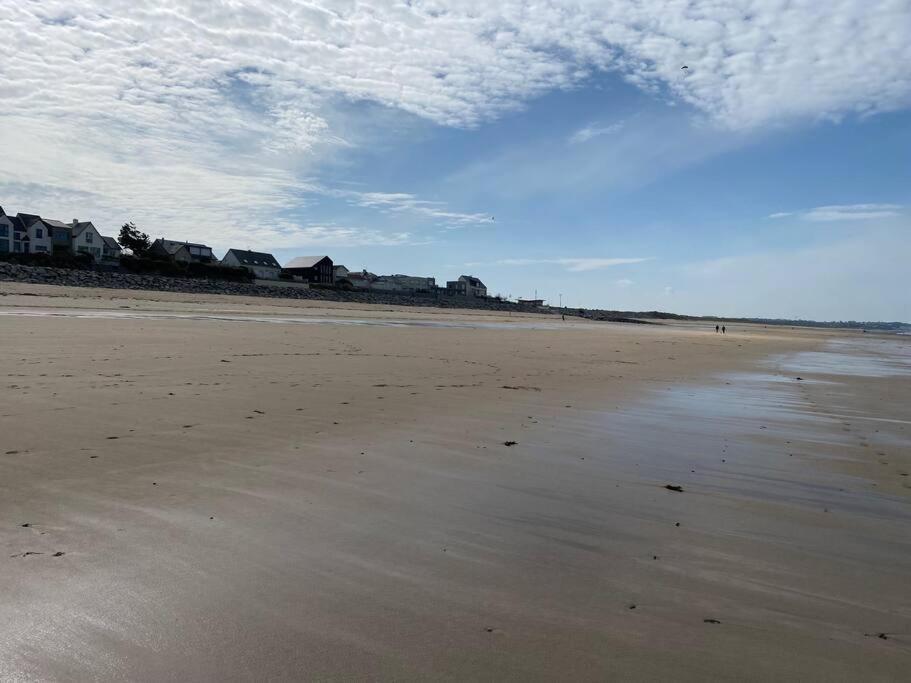 A 50 M De La Plage, Appartement De 35 M2 : Les Pieds Sales Bréhal Esterno foto