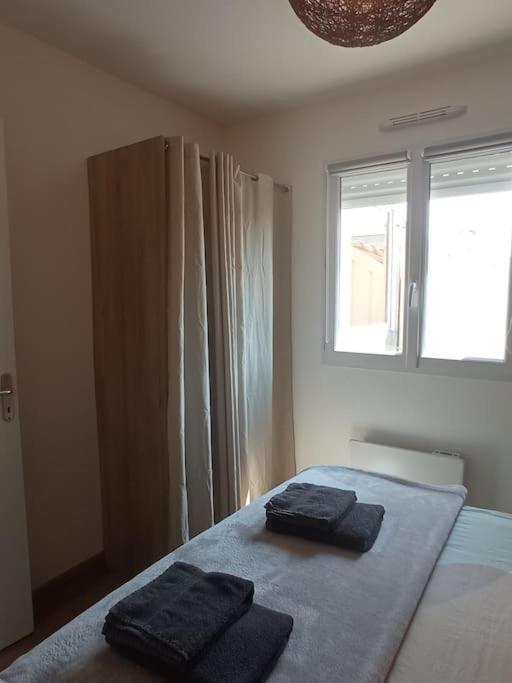 A 50 M De La Plage, Appartement De 35 M2 : Les Pieds Sales Bréhal Esterno foto